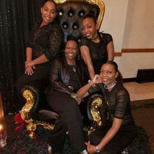 Meet your Posher, Edith